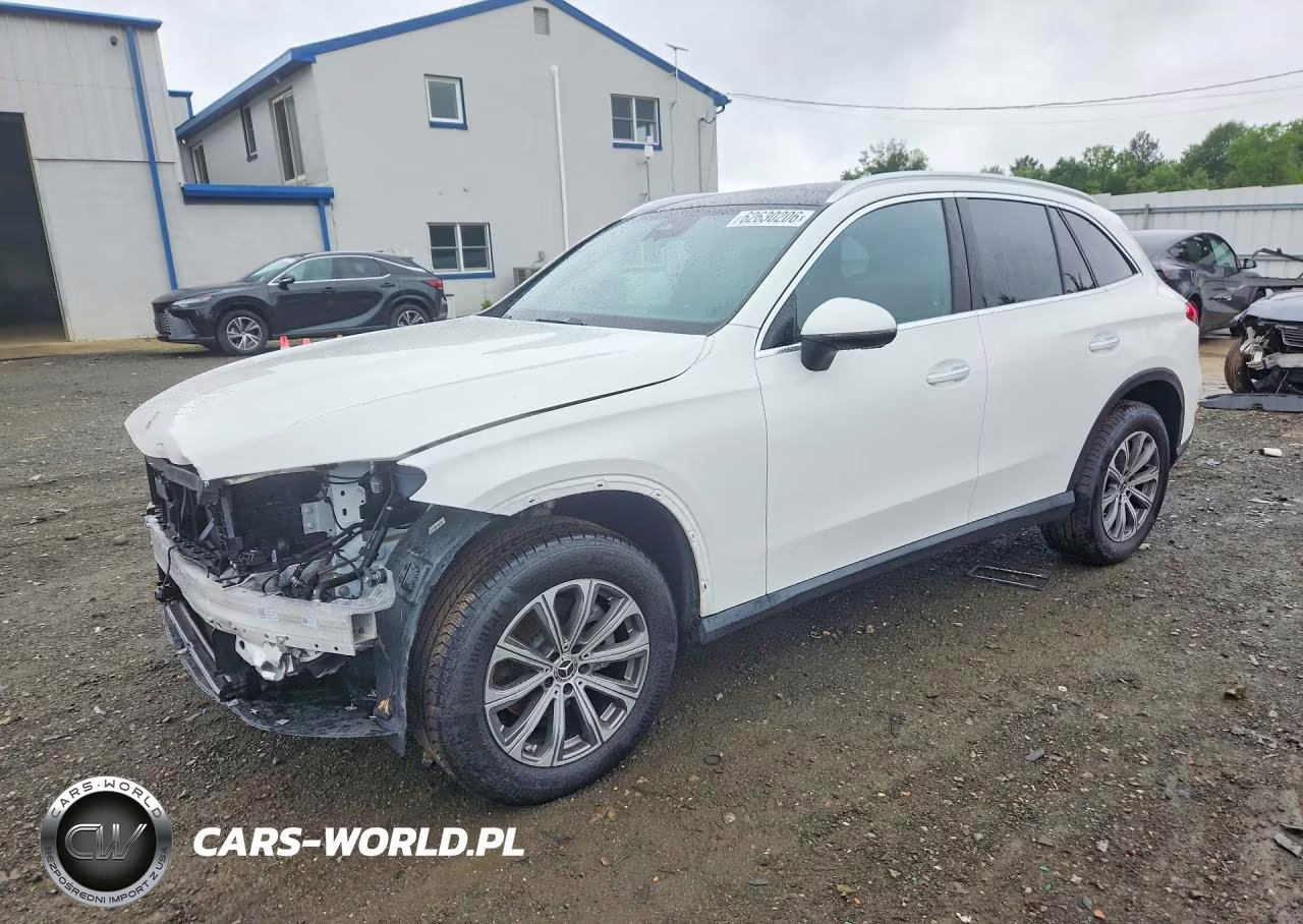2026 Mercedes-Benz Glc 300 4Matic – zdjęcie 1 z 13