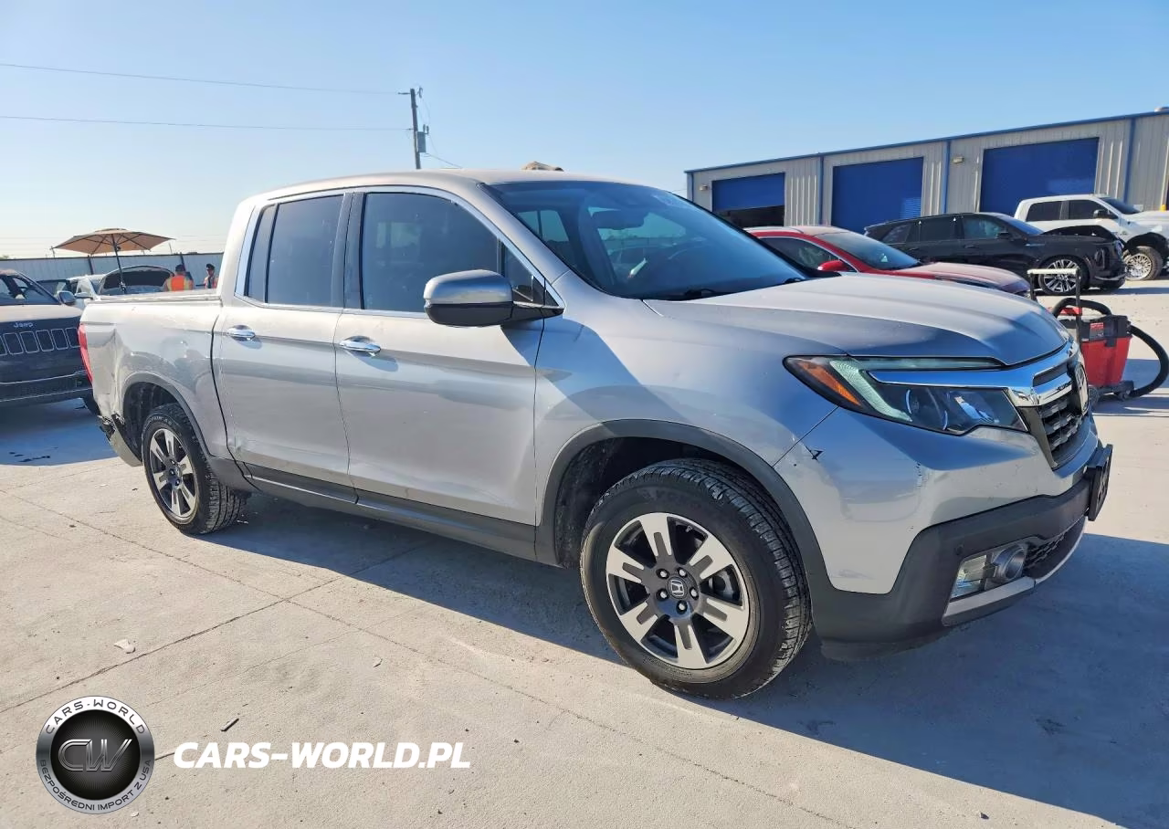 2018 Honda Ridgeline Rtl VIN:5FPYK3F72JB013779 - 4