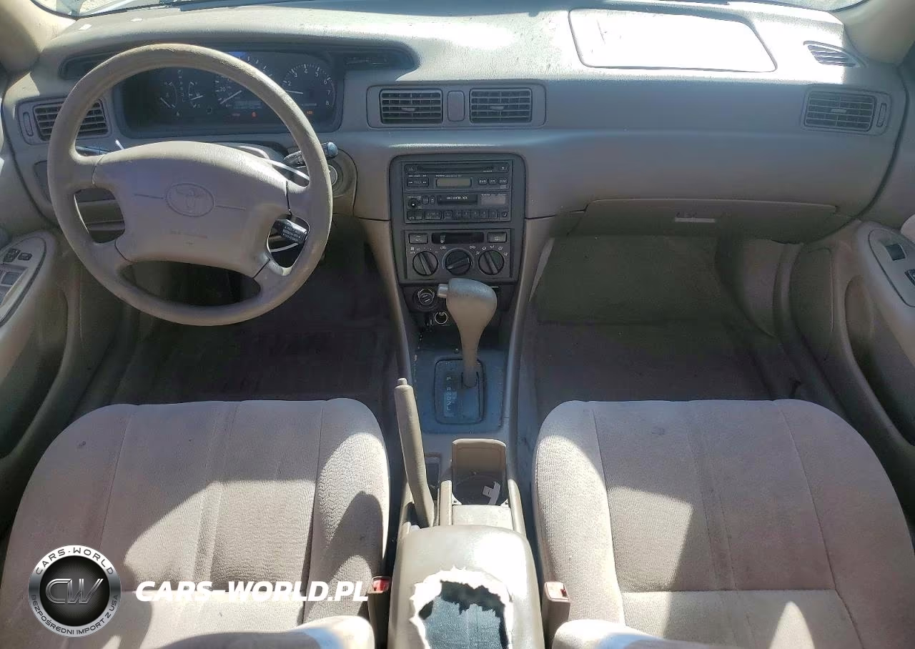 1997 Toyota Camry Le VIN:JT2BG22K6V0065871 - 8