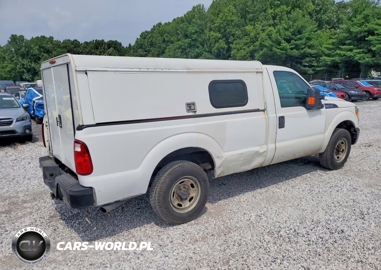2013 Ford F250 Super Duty VIN:1FTBF2A68DEA57416 - 3