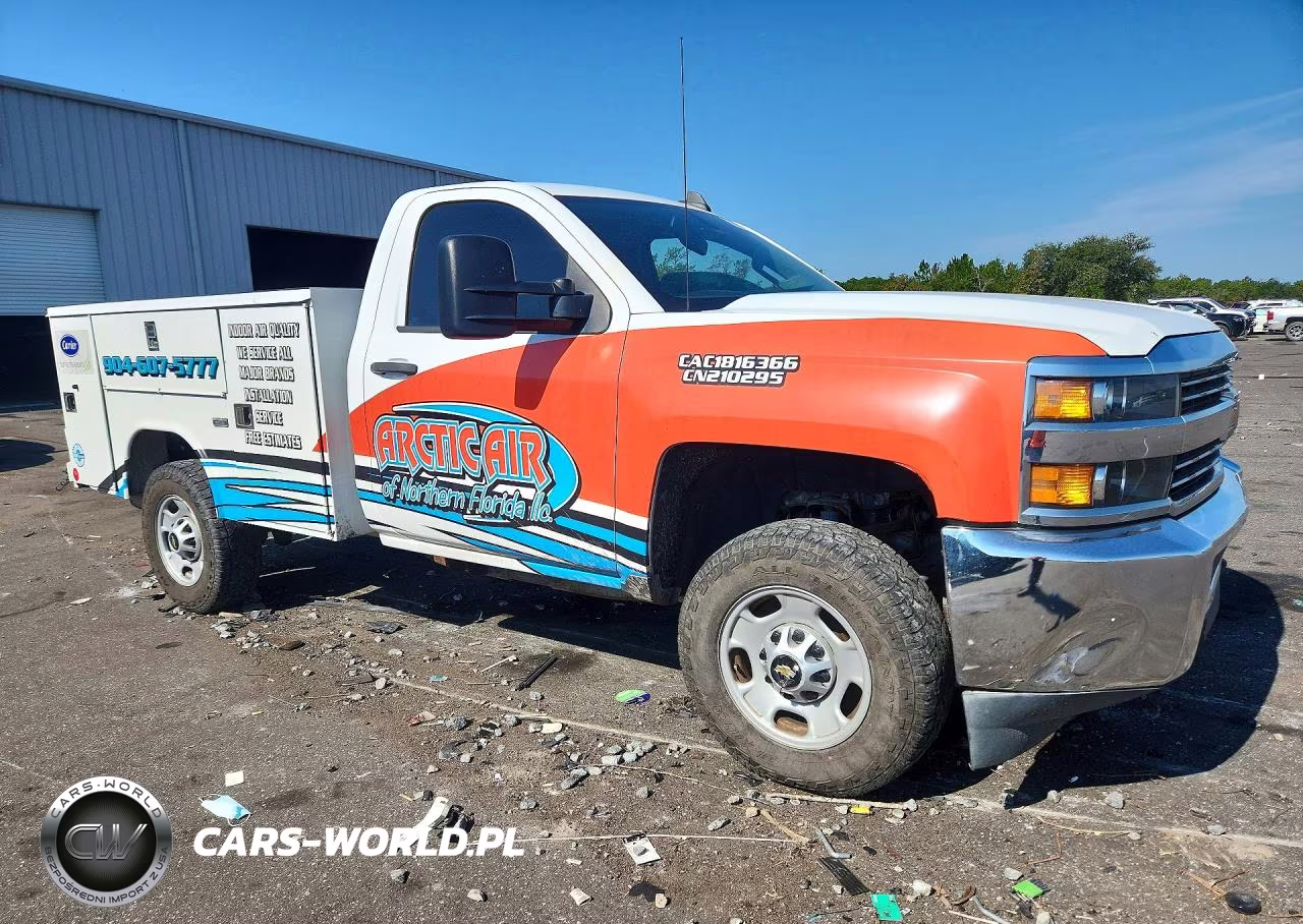 2018 Chevrolet Silverado C2500 Heavy Duty VIN:1GC0CUEG4JZ226799 - 4