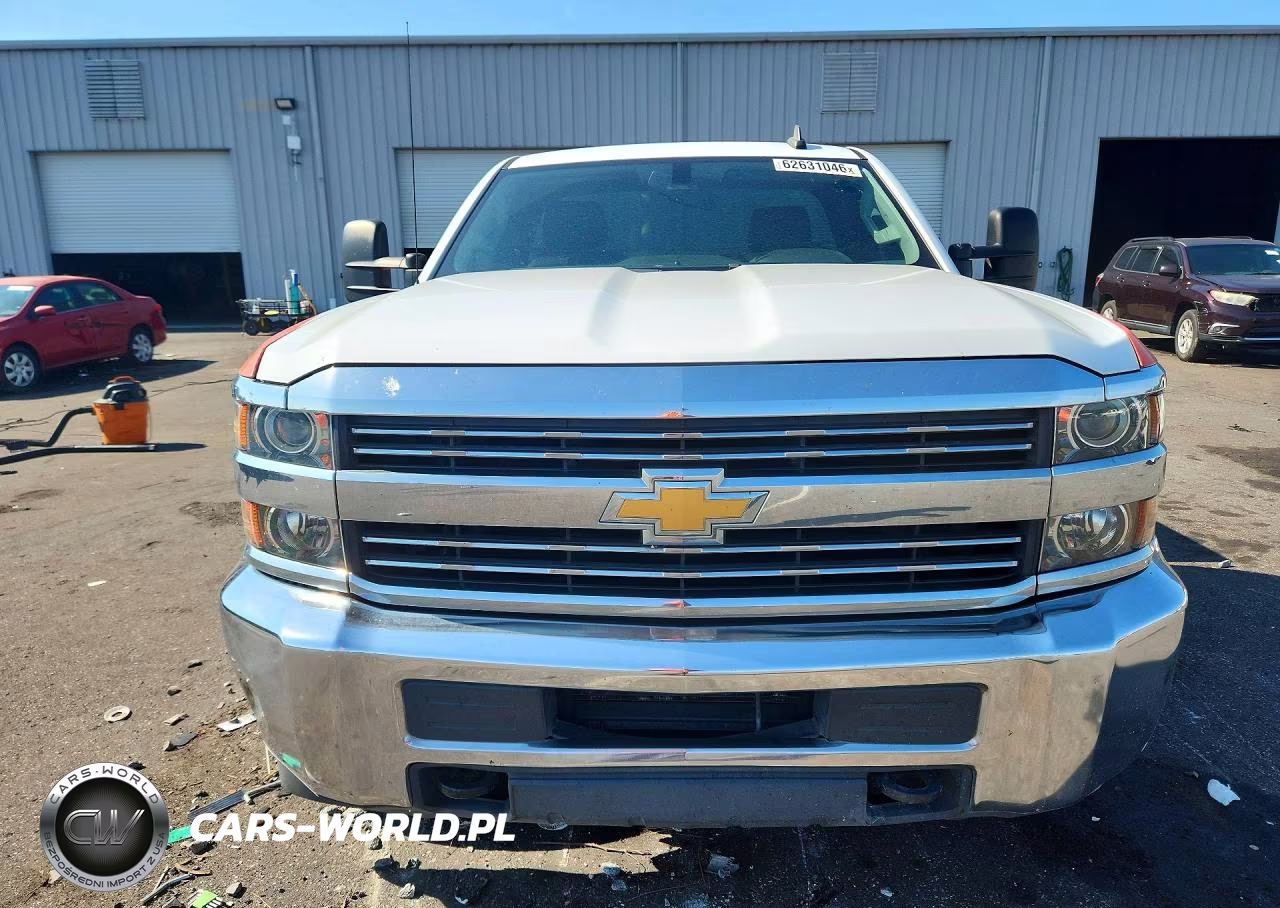 2018 Chevrolet Silverado C2500 Heavy Duty VIN:1GC0CUEG4JZ226799 - 5