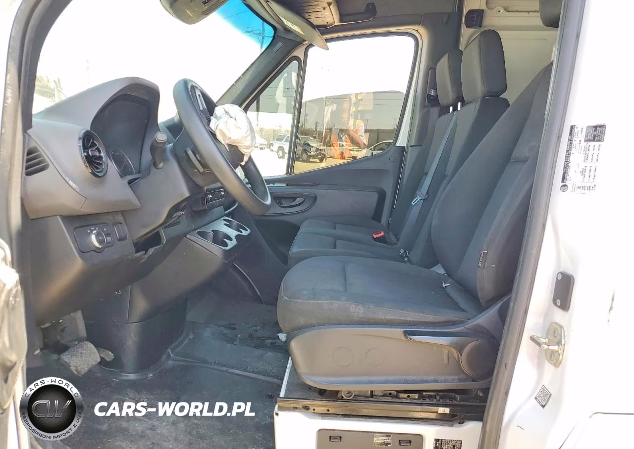 2024 Mercedes-Benz Sprinter 2500 VIN:W1Y4KBHY9RT185481 - 7