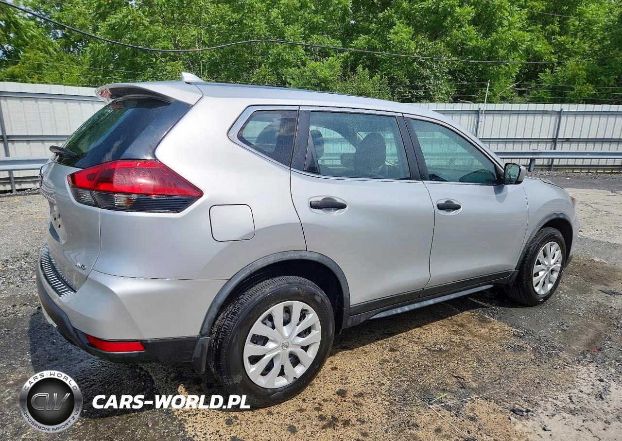2018 Nissan Rogue S VIN:JN8AT2MV1JW329564 - 3