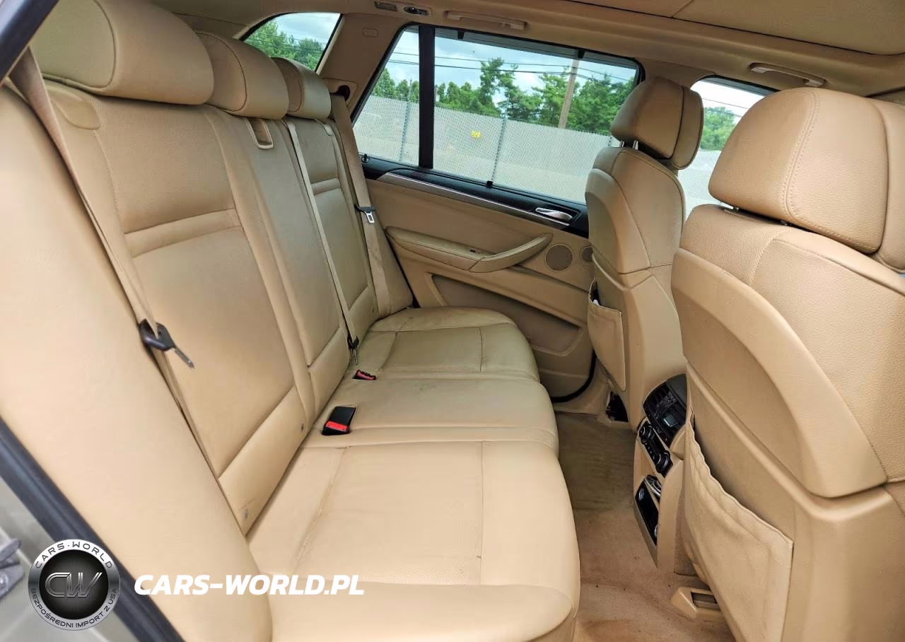 2011 BMW X5 xDrive35I VIN:5UXZV4C58BL741925 - 11