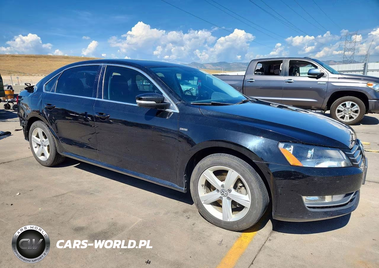 2015 Volkswagen Passat S VIN:1VWAS7A33FC121366 - 4