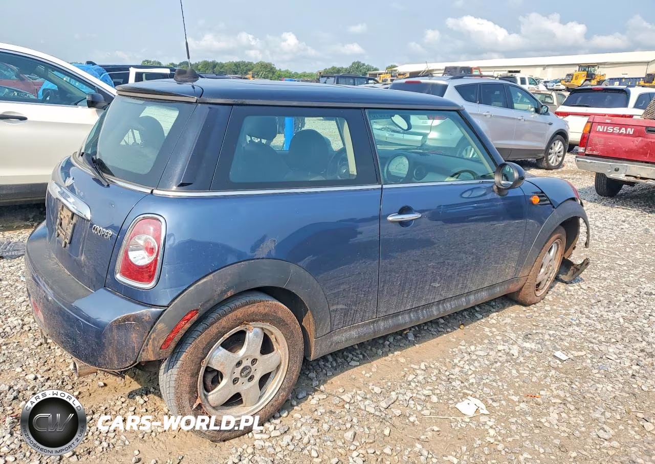 2011 Mini Cooper VIN:WMWSU3C59BT096232 - 3