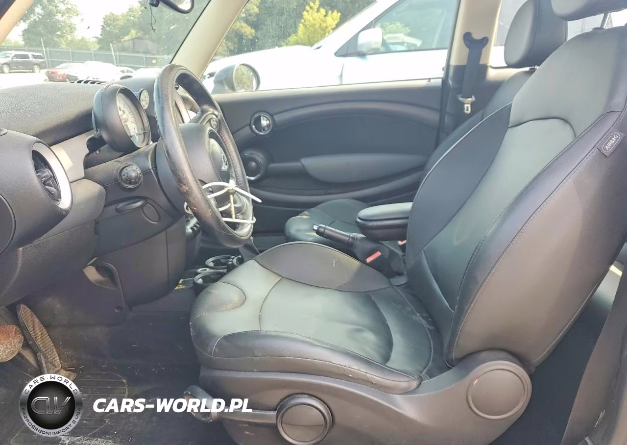 2011 Mini Cooper VIN:WMWSU3C59BT096232 - 7