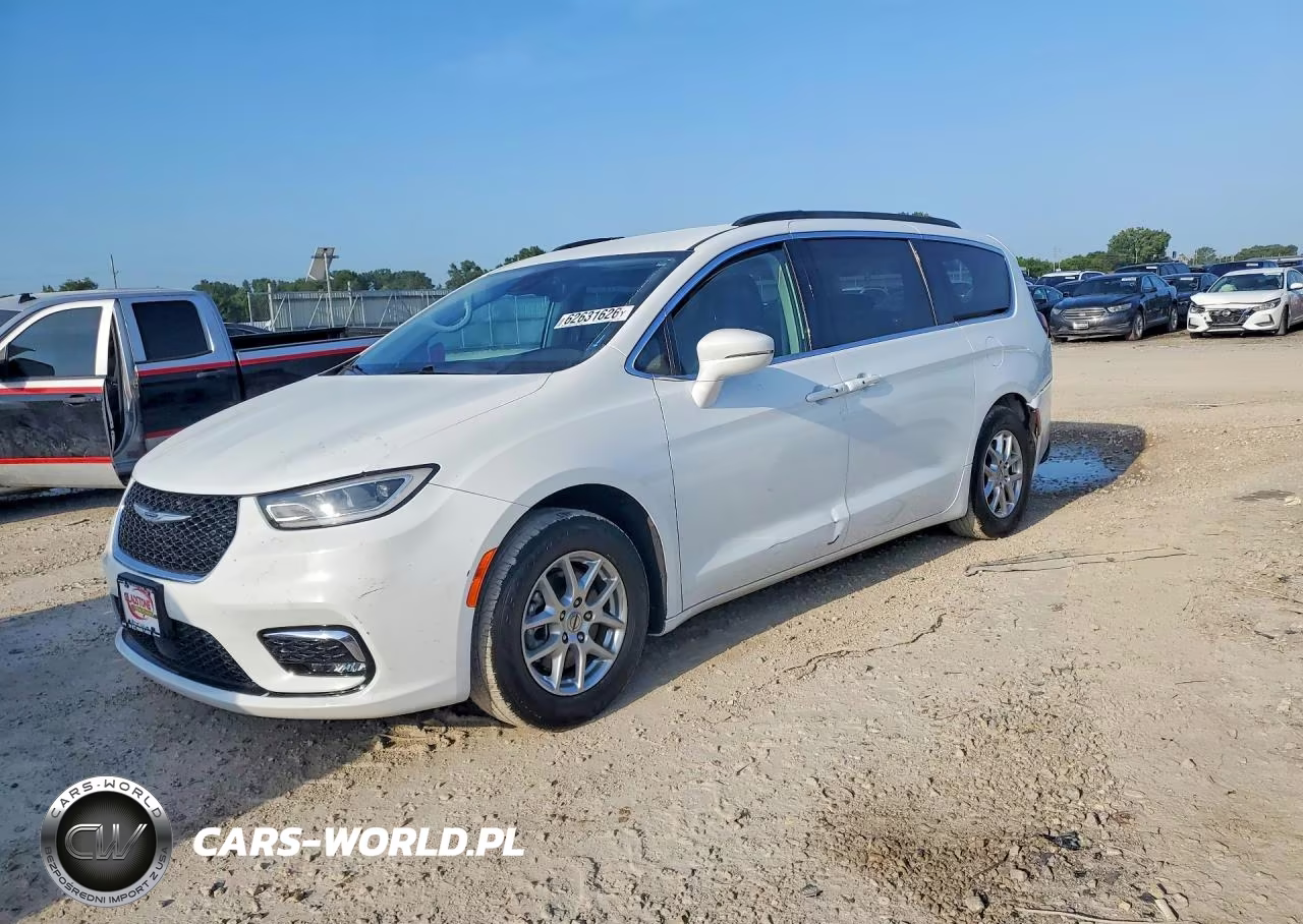 2022 Chrysler Pacifica Touring L