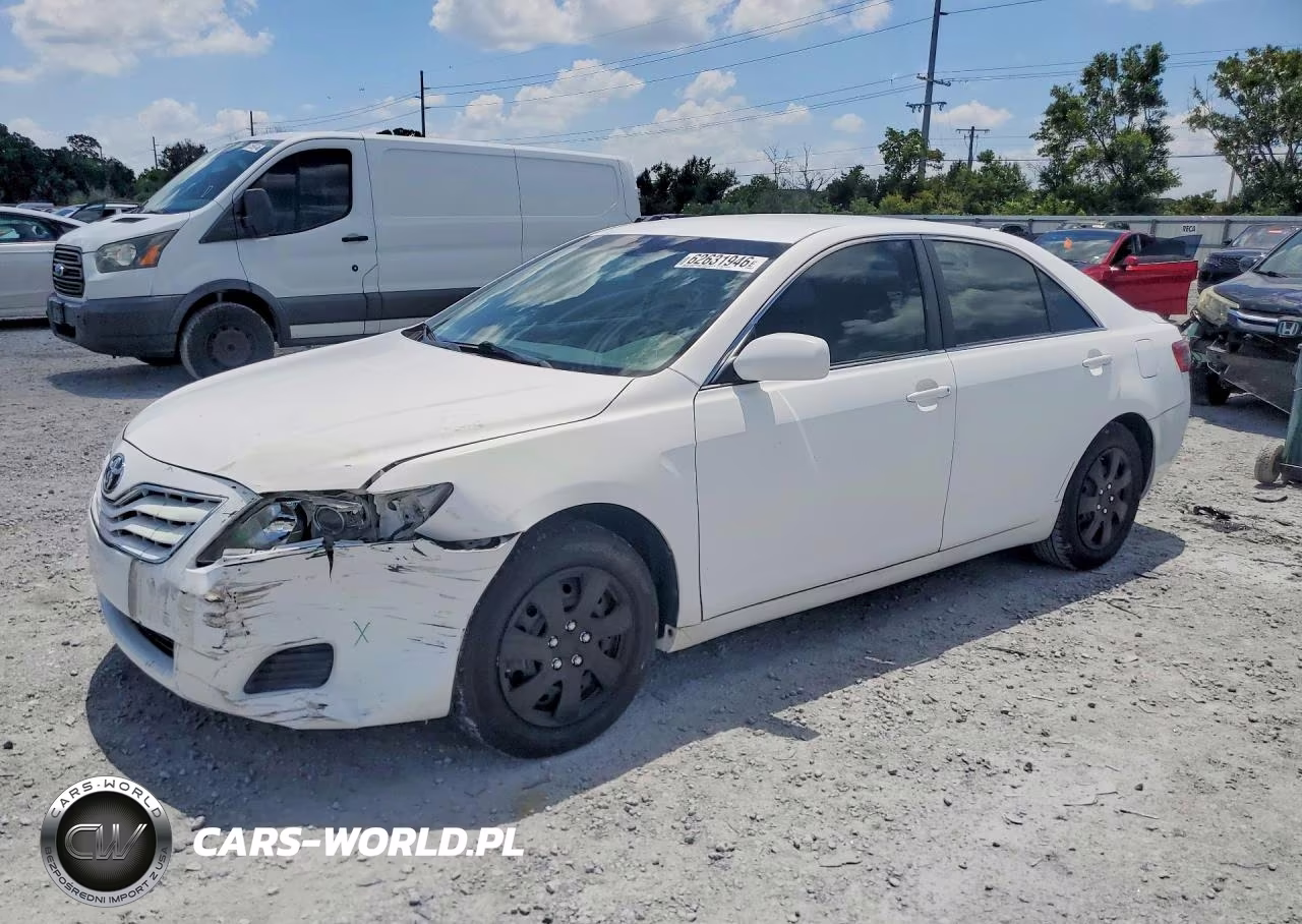 2011 Toyota Camry Base – zdjęcie 1 z 12