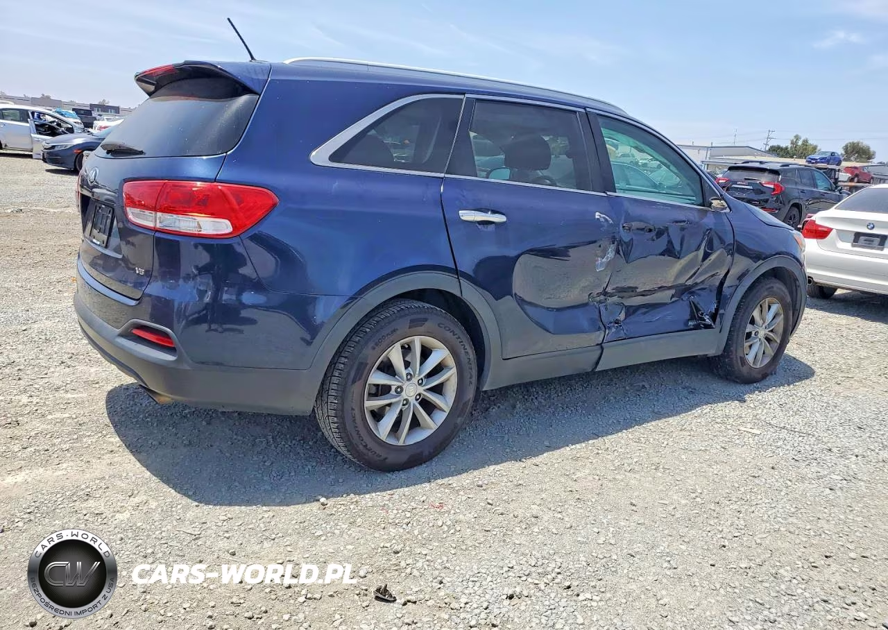 2018 Kia Sorento Lx V6 VIN:5XYPGDA52JG372625 - 3