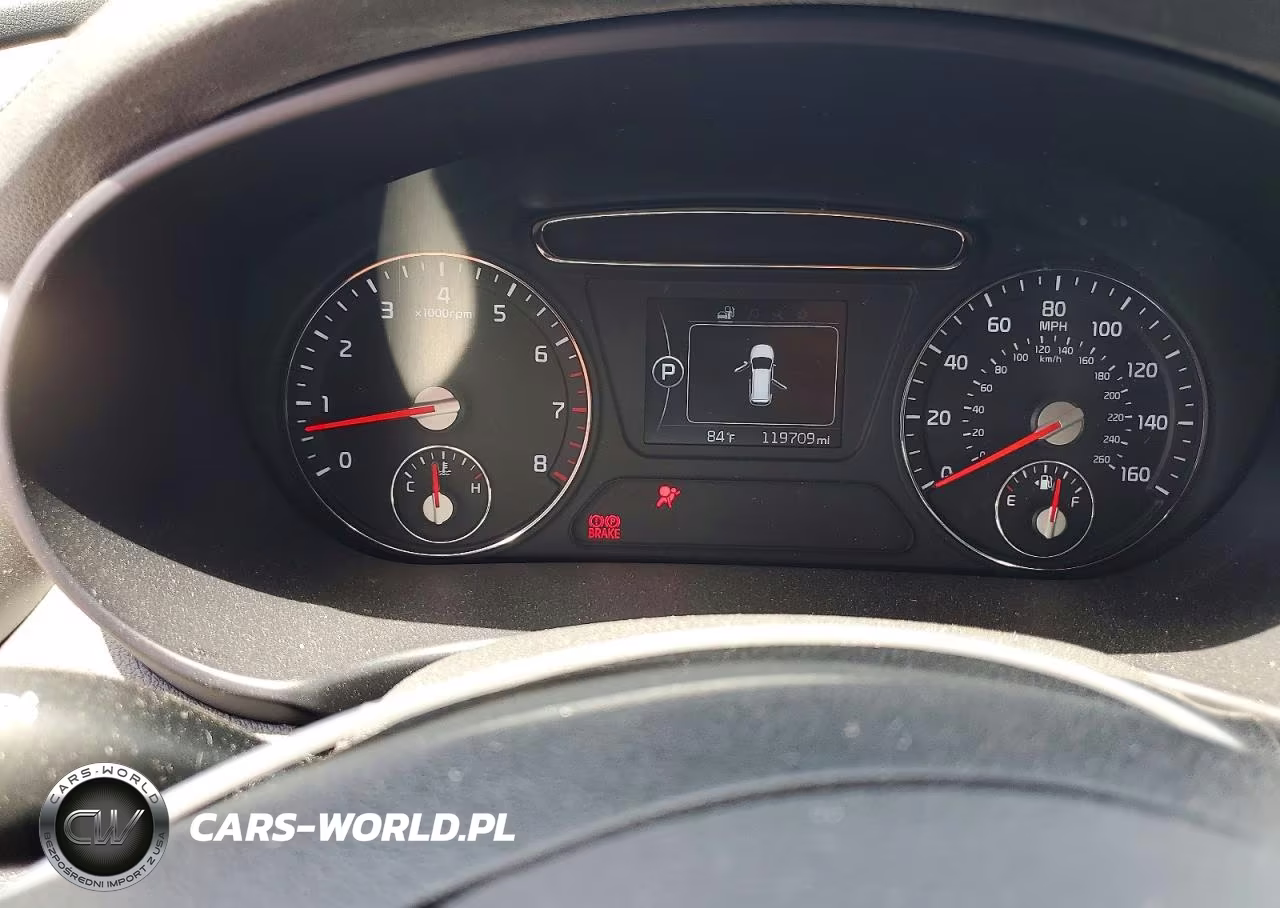 2018 Kia Sorento Lx V6 VIN:5XYPGDA52JG372625 - 9