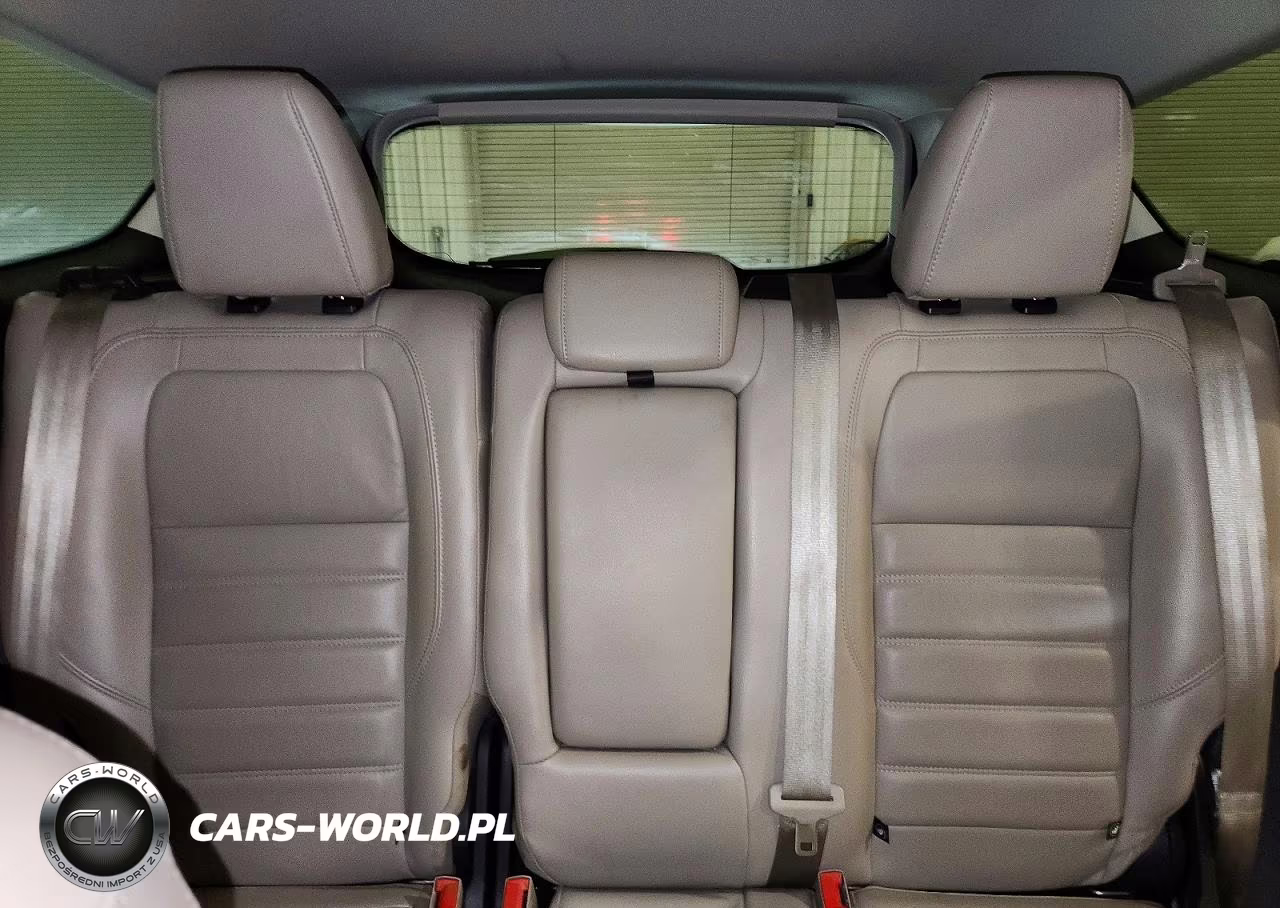 2017 Ford Escape Titanium VIN:1FMCU9J95HUA48810 - 10
