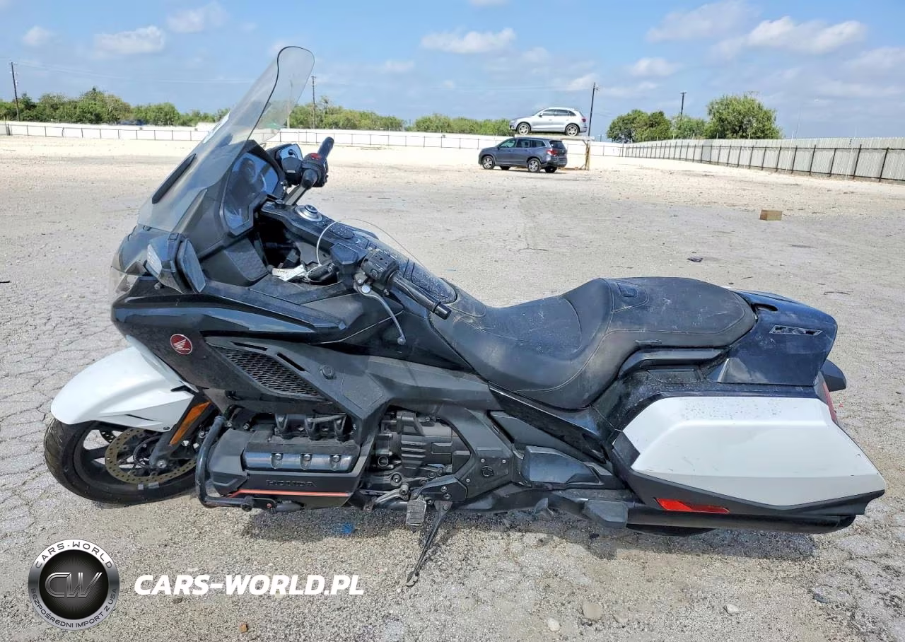 2021 Honda Gl1800 B VIN:JH2SC7913MK300315 - 3