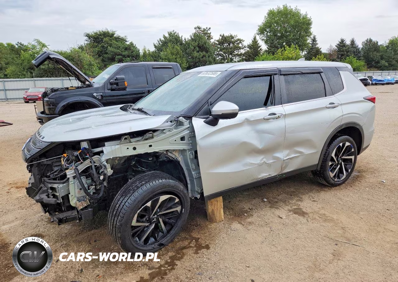 2023 Mitsubishi Outlander Se – zdjęcie 1 z 14
