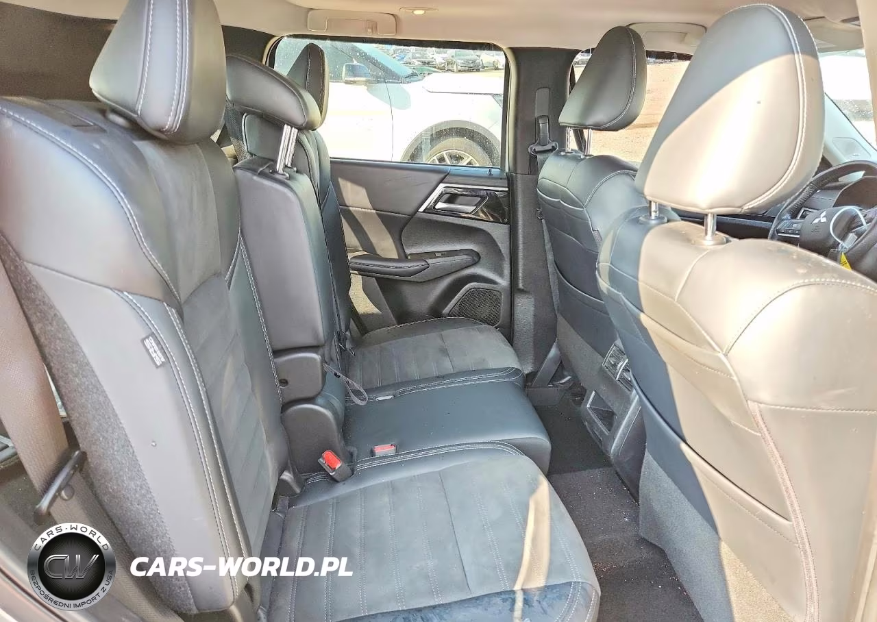 2023 Mitsubishi Outlander Se VIN:JA4J3UA89PZ058552 - 11