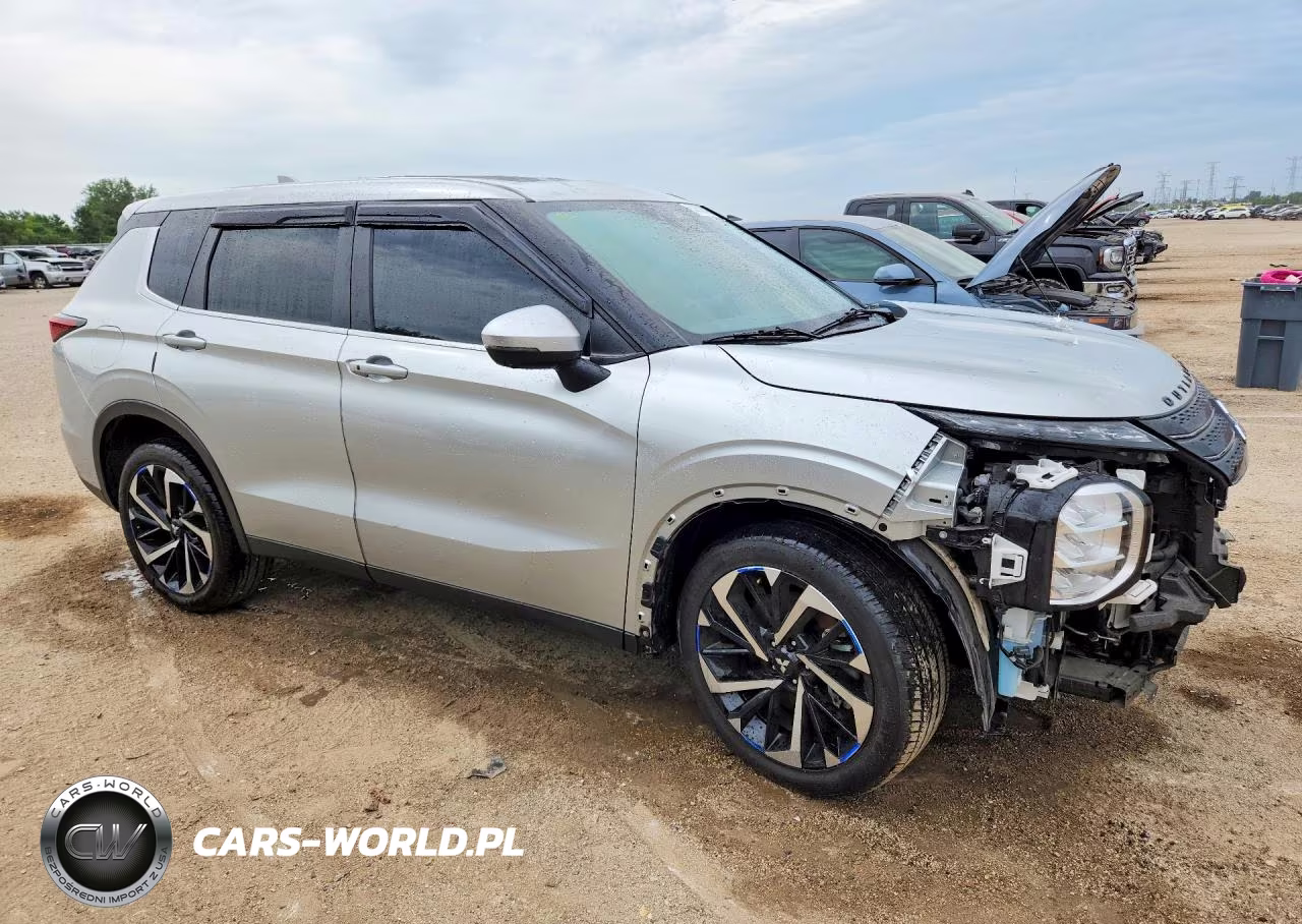 2023 Mitsubishi Outlander Se VIN:JA4J3UA89PZ058552 - 4
