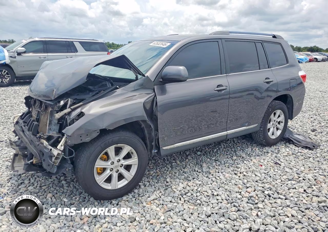 2013 Toyota Highlander Plus