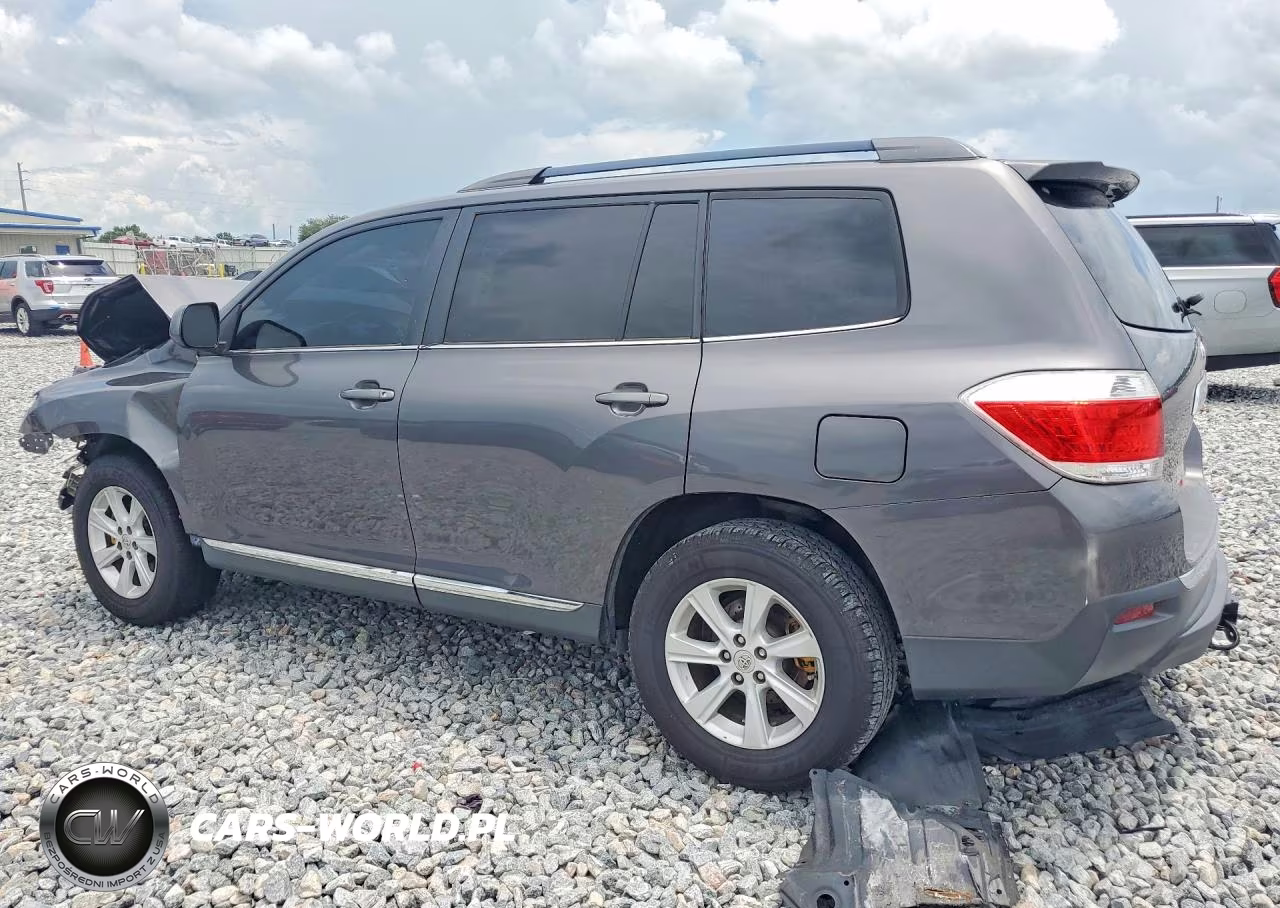 2013 Toyota Highlander Plus VIN:5TDZK3EH3DS111226 - 2