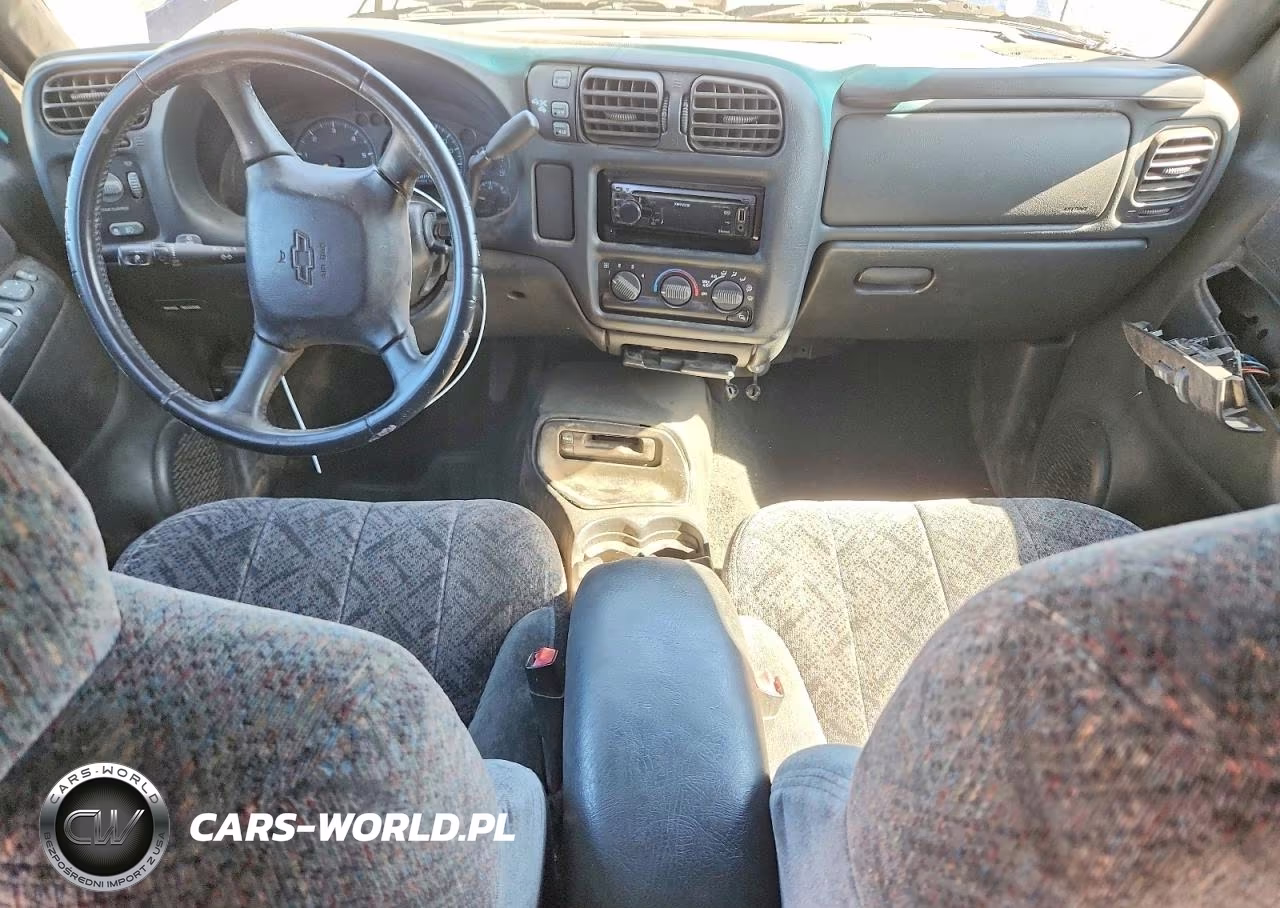 2001 Chevrolet S Truck S10 VIN:1GCDT13W01K169570 - 8