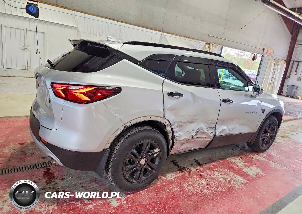 2020 Chevrolet Blazer 2Lt VIN:3GNKBHR47LS682810 - 3