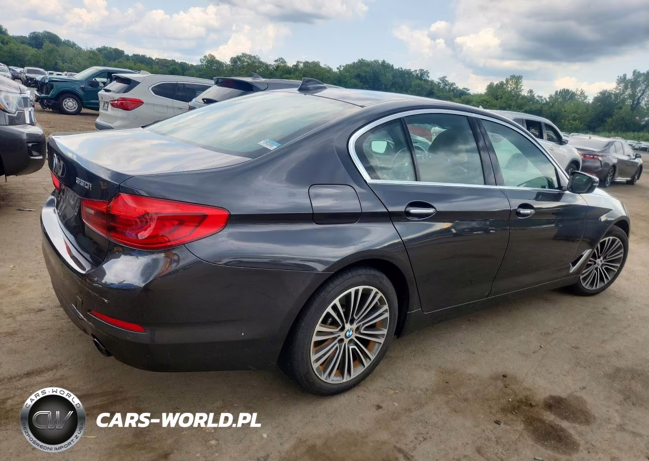 2018 BMW 530 Xi VIN:WBAJA7C56JG908556 - 3
