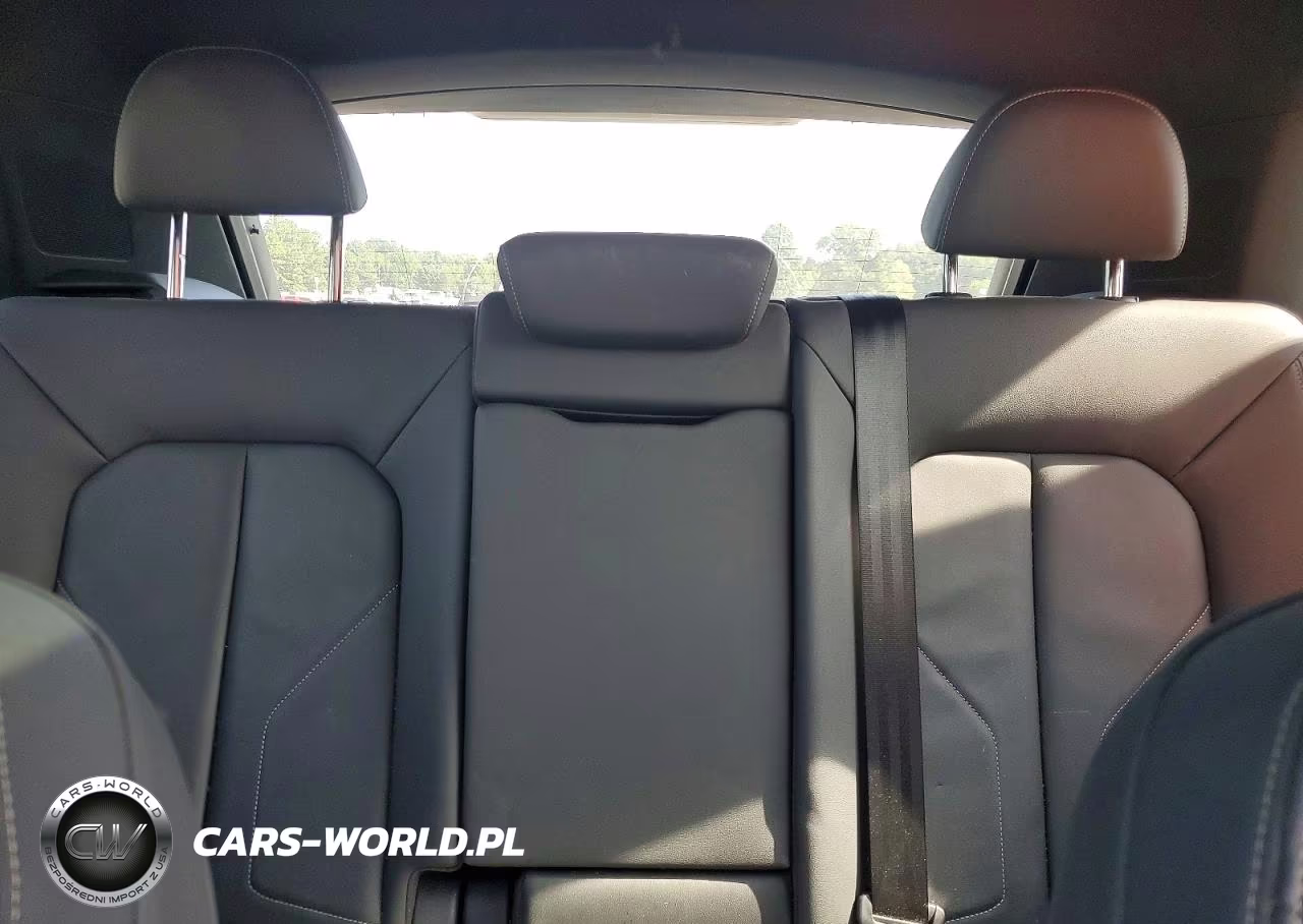 2020 Audi Q3 Premium Plus S-Line VIN:WA1EECF31L1026920 - 10