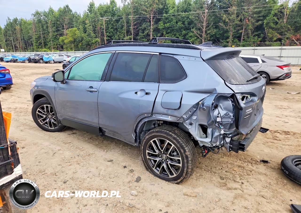 2026 Toyota Corolla Cross Xle VIN:7MUDAABG3TV164977 - 2