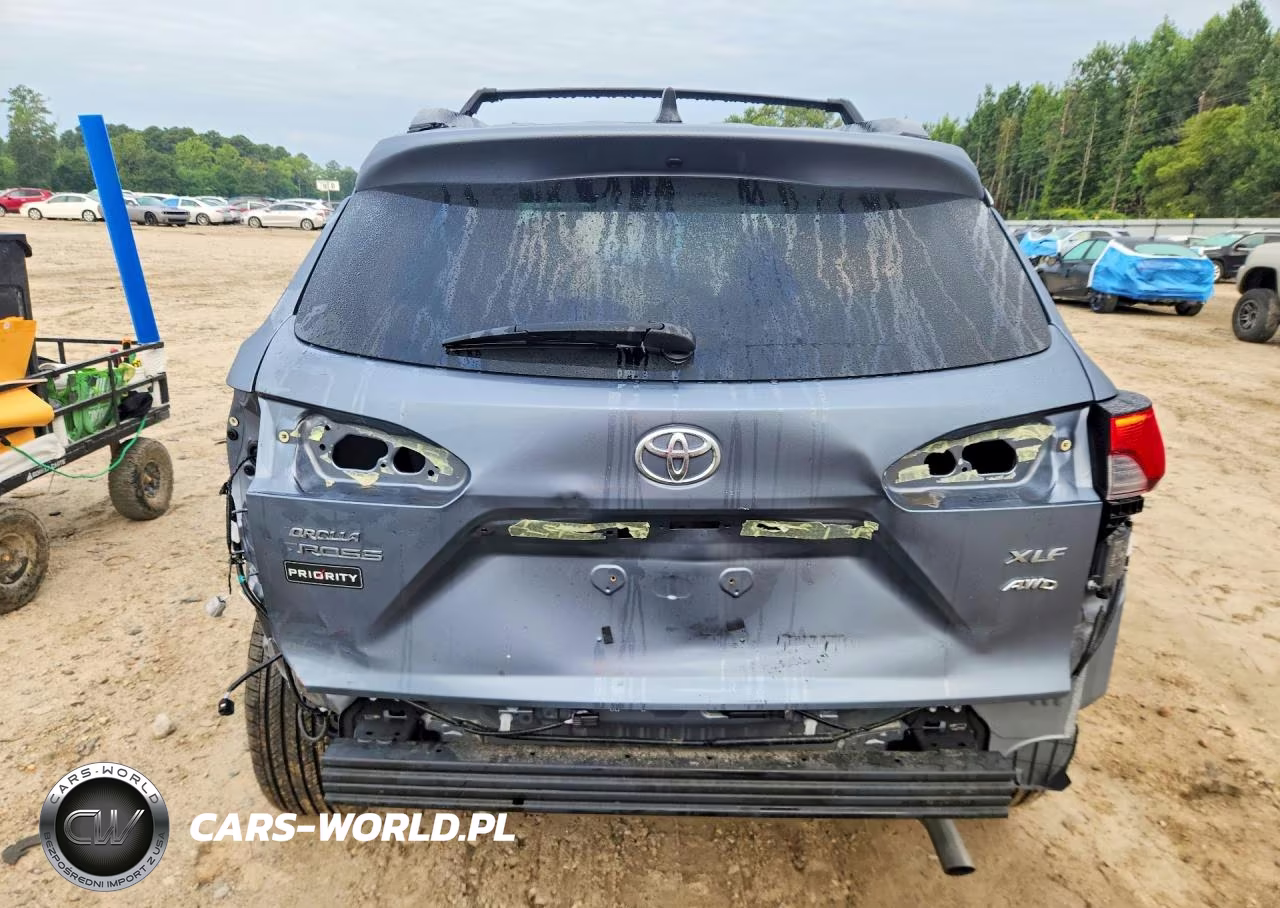 2026 Toyota Corolla Cross Xle VIN:7MUDAABG3TV164977 - 6
