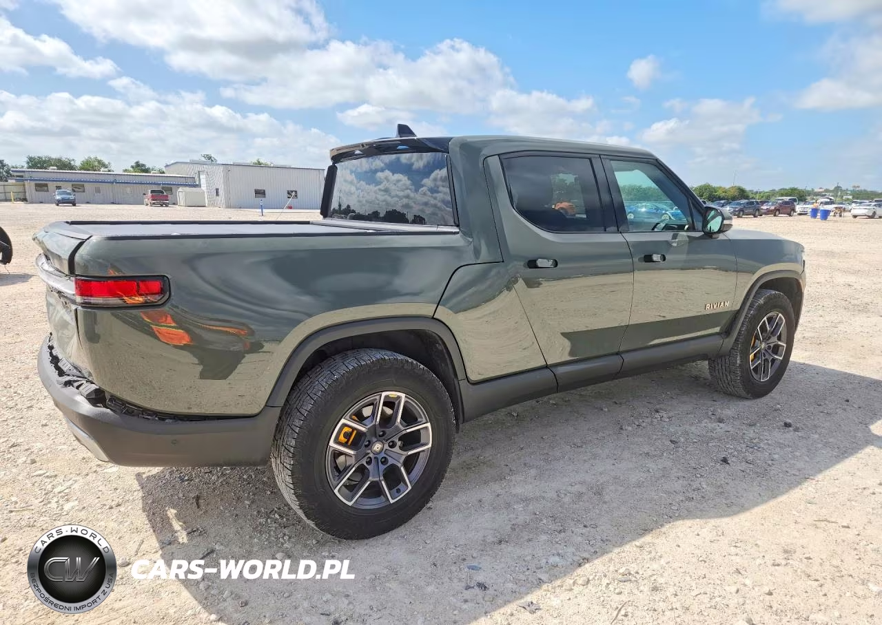 2022 Rivian R1T Launch Edition VIN:7FCTGAAL6NN001357 - 3