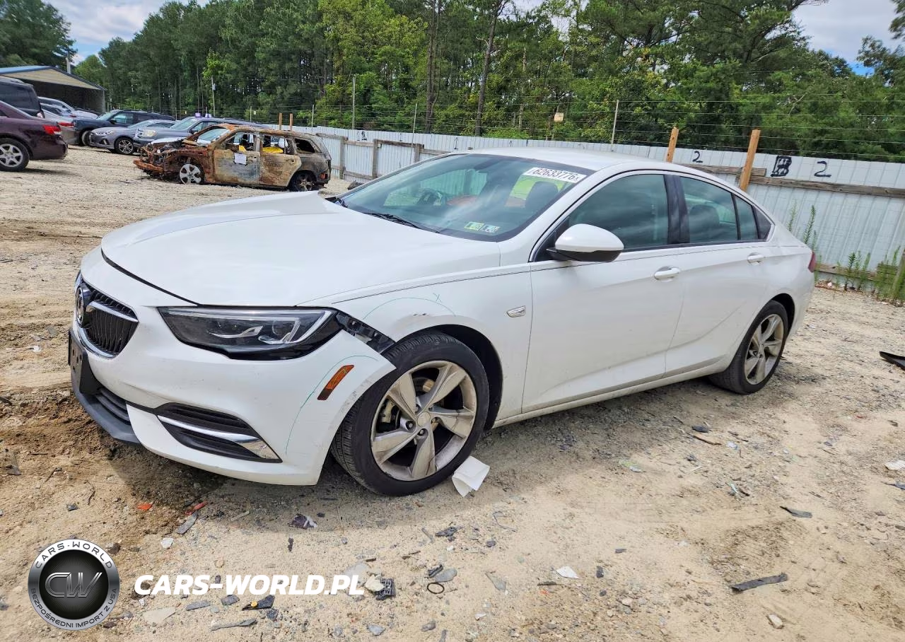 2018 Buick Regal Preferred VIN:W04GL6SX8J1061752 - 1