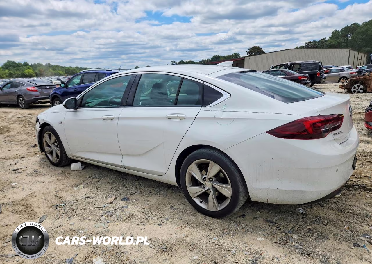 2018 Buick Regal Preferred VIN:W04GL6SX8J1061752 - 2