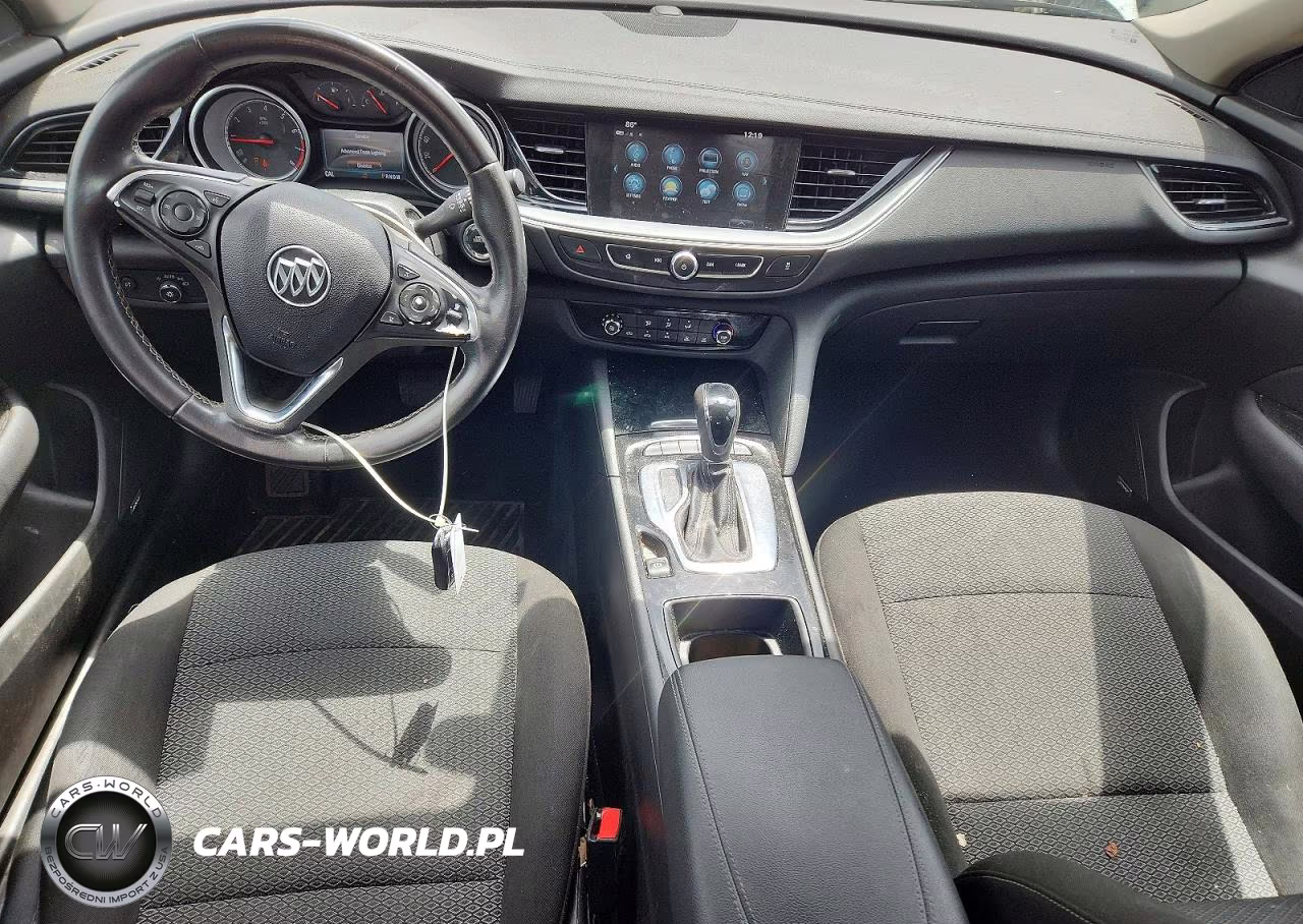 2018 Buick Regal Preferred VIN:W04GL6SX8J1061752 - 8