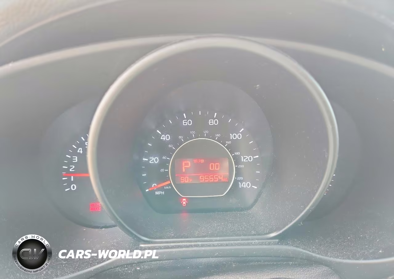 2015 Kia Soul + VIN:KNDJP3A54F7119424 - 9