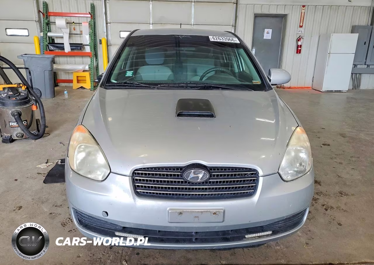 2008 Hyundai Accent Gls VIN:KMHCN46C38U275515 - 5