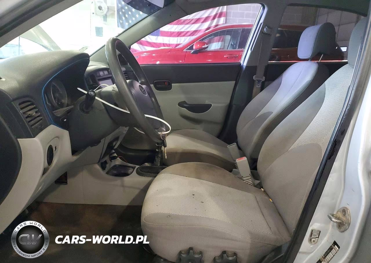 2008 Hyundai Accent Gls VIN:KMHCN46C38U275515 - 7