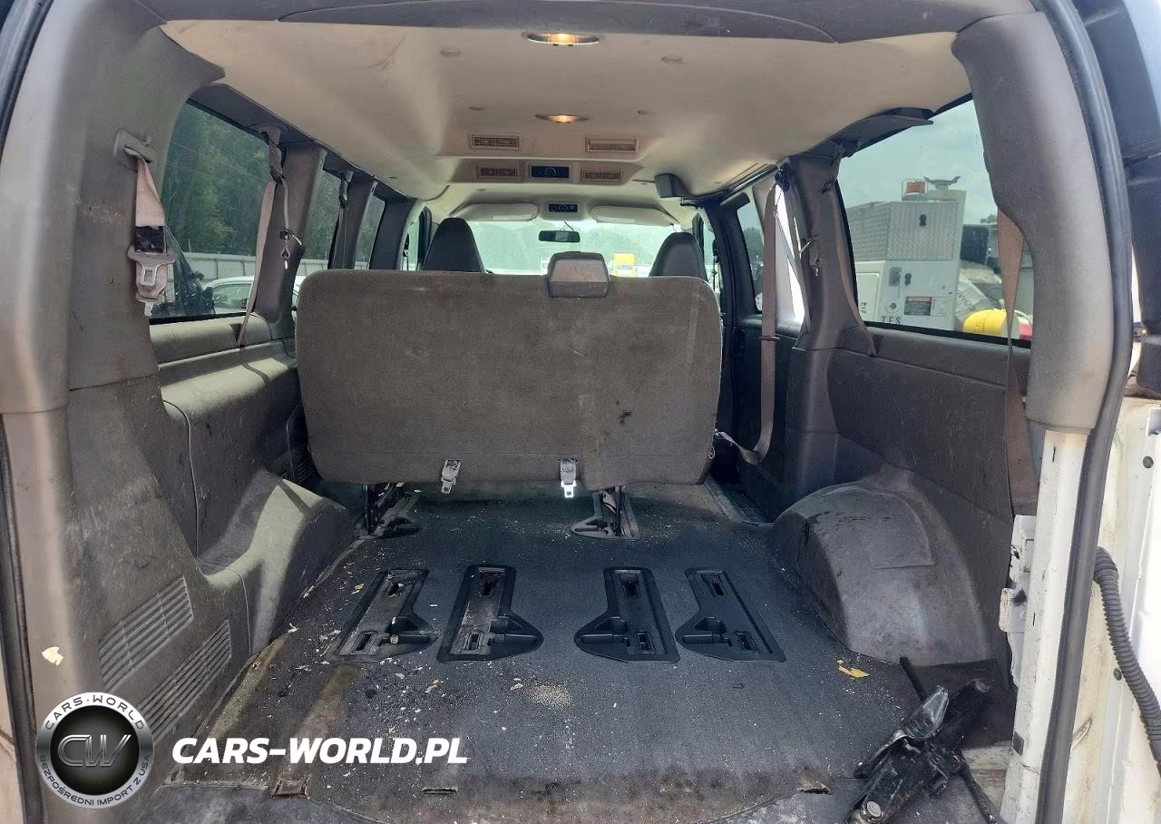 2017 Chevrolet Van VIN:1GAZGMFG9H1252858 - 10