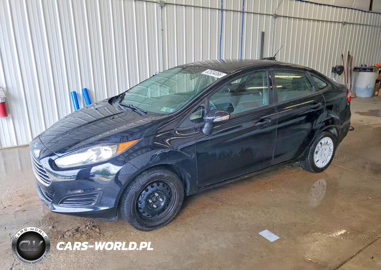 2017 Ford Fiesta S – zdjęcie 1 z 12