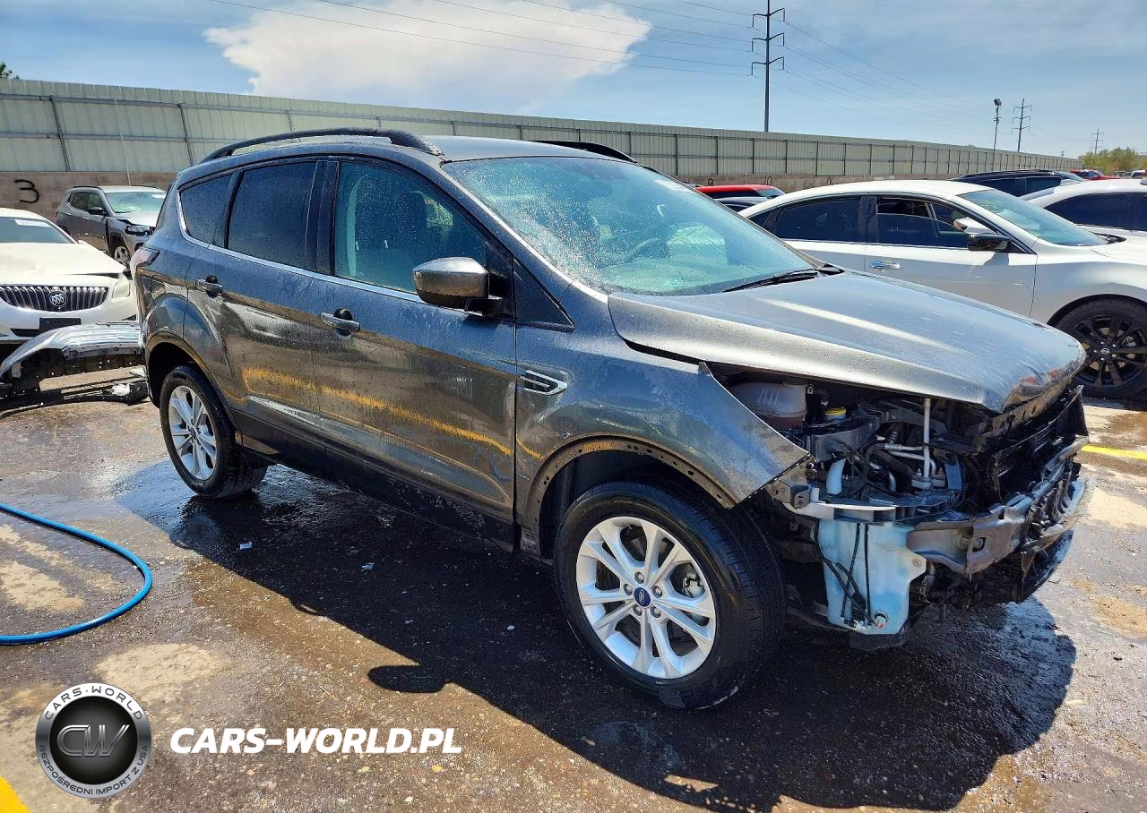2017 Ford Escape Se VIN:1FMCU0GD6HUC10922 - 4