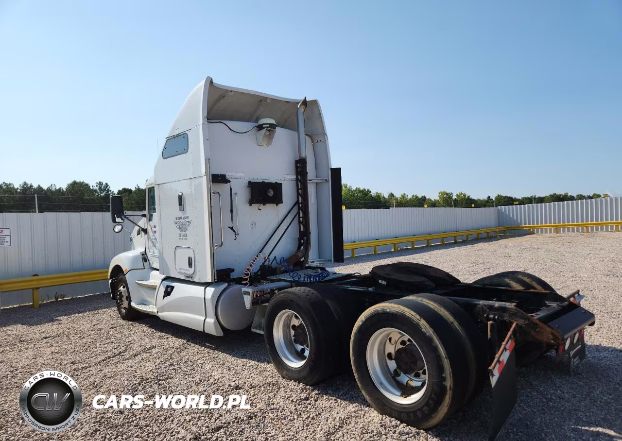 2013 Kenworth T660 Semi Truck VIN:1XKADP9X0DJ360360 - 2