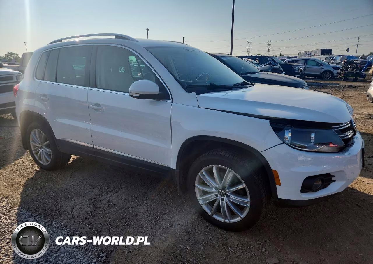 2013 Volkswagen Tiguan S VIN:WVGAV7AX4DW556403 - 4