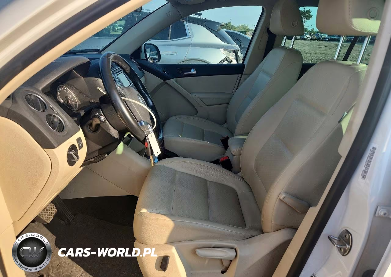 2013 Volkswagen Tiguan S VIN:WVGAV7AX4DW556403 - 7