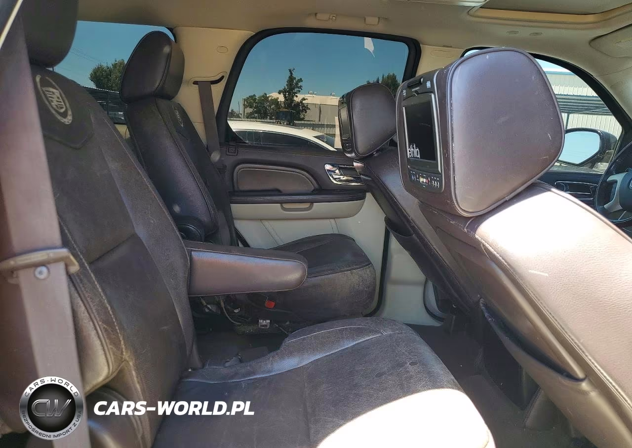 2011 Cadillac Escalade Platinum VIN:1GYS4DEF7BR263743 - 11