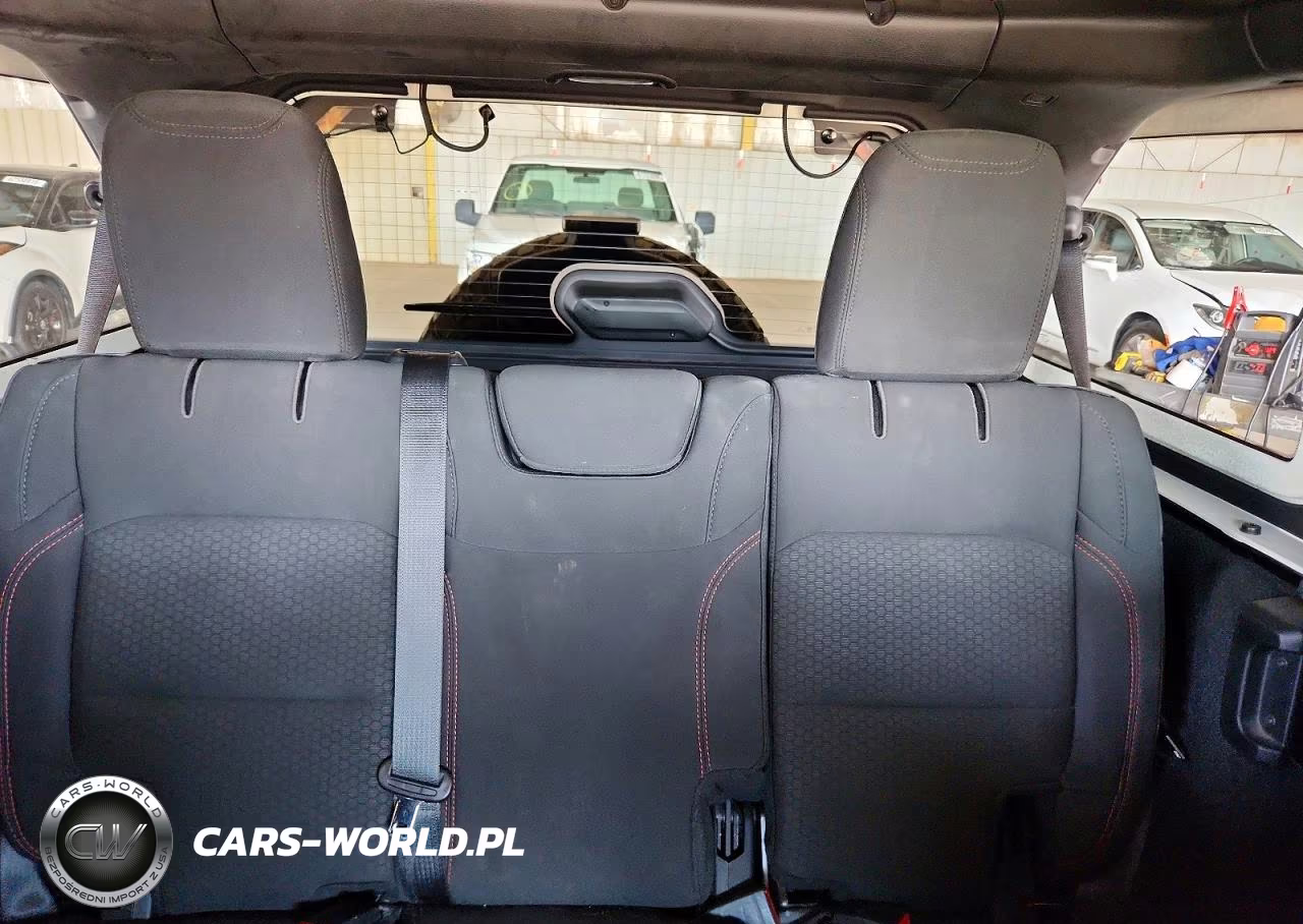 2019 Jeep Wrangler Unlimited Rubicon VIN:1C4HJXFG4KW659437 - 10