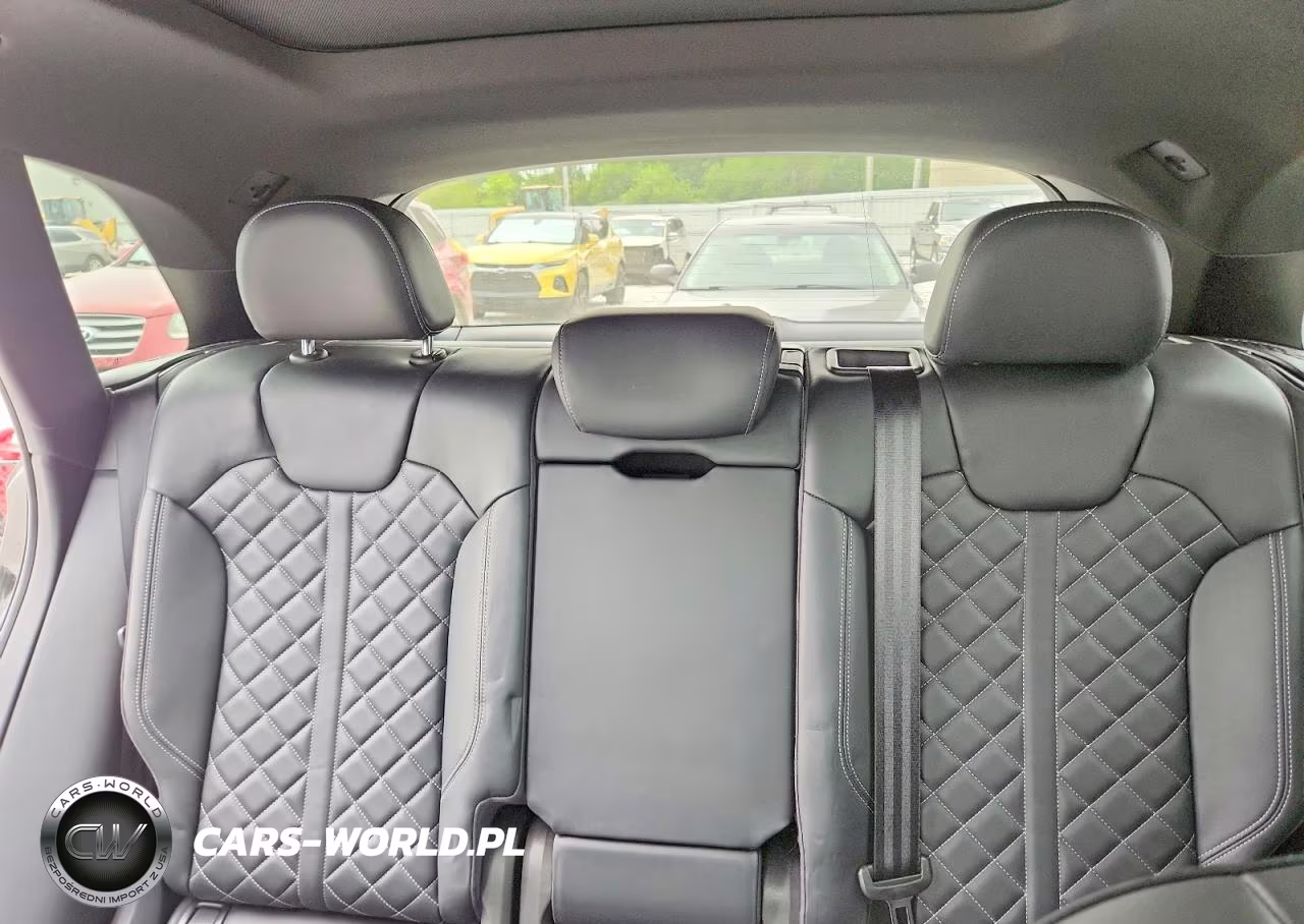 2018 Audi Sq5 VIN:WA1C4AFY8J2074254 - 10