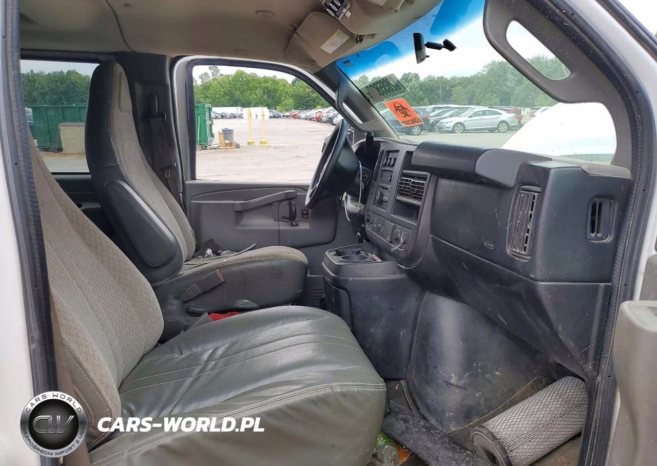 2017 Chevrolet Express 35 VIN:1GAZGPFG7H1338784 - 7