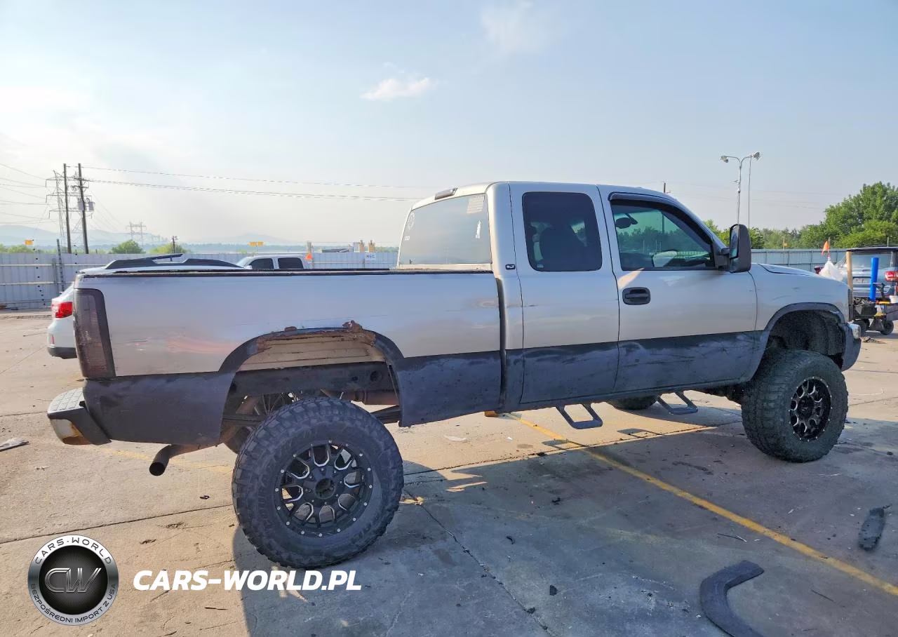 2005 GMC New Sierra K1500 VIN:1GTEK19B75E340332 - 3