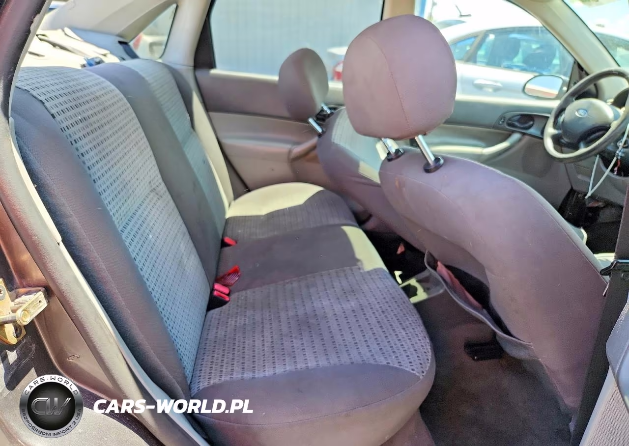 2005 Ford Focus Zx4 VIN:1FAFP34N65W271359 - 10