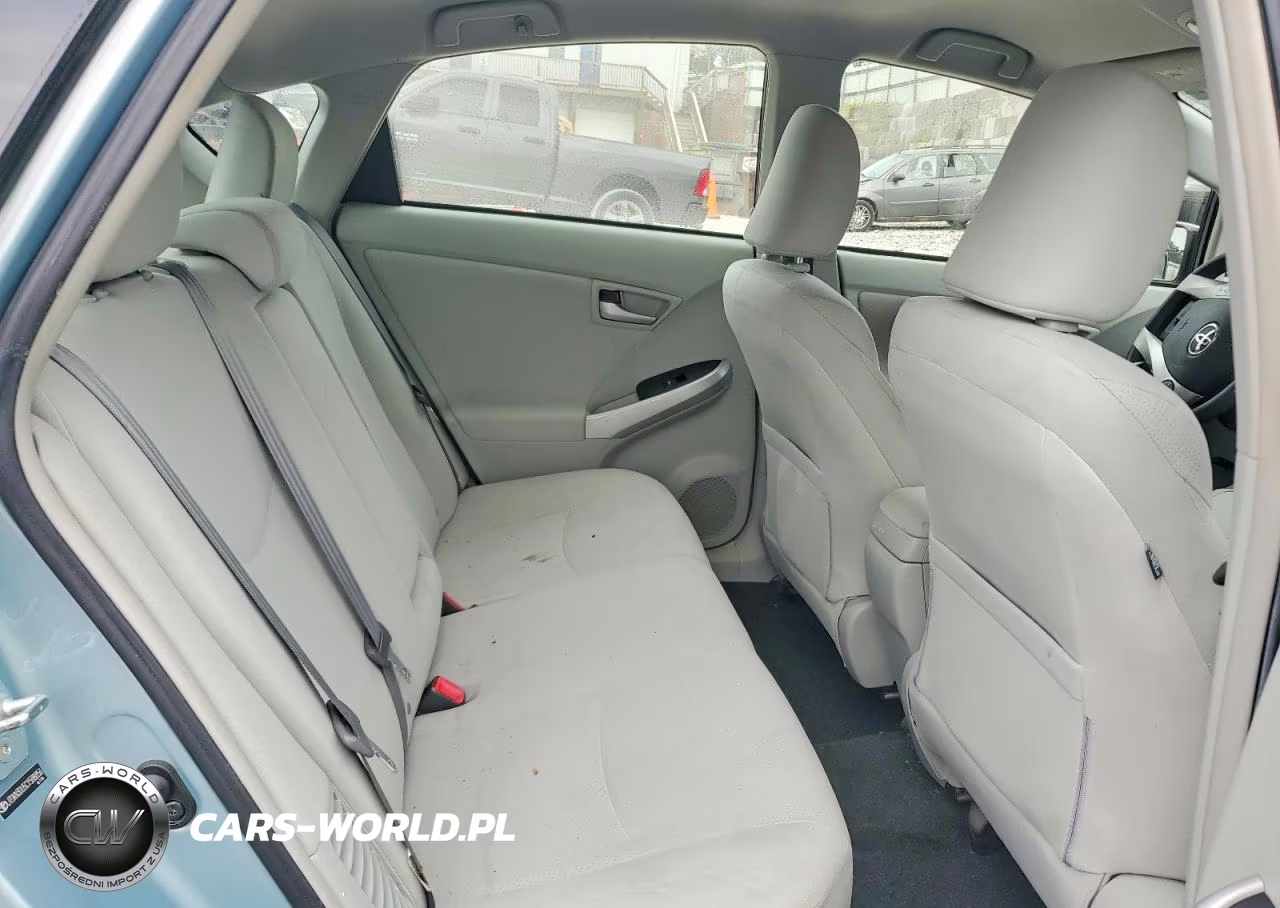 2012 Toyota Prius Three VIN:JTDKN3DU5C1588856 - 10