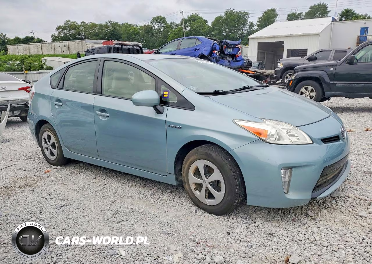 2012 Toyota Prius Three VIN:JTDKN3DU5C1588856 - 4